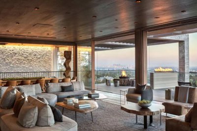 How to select interior decorative stone it?